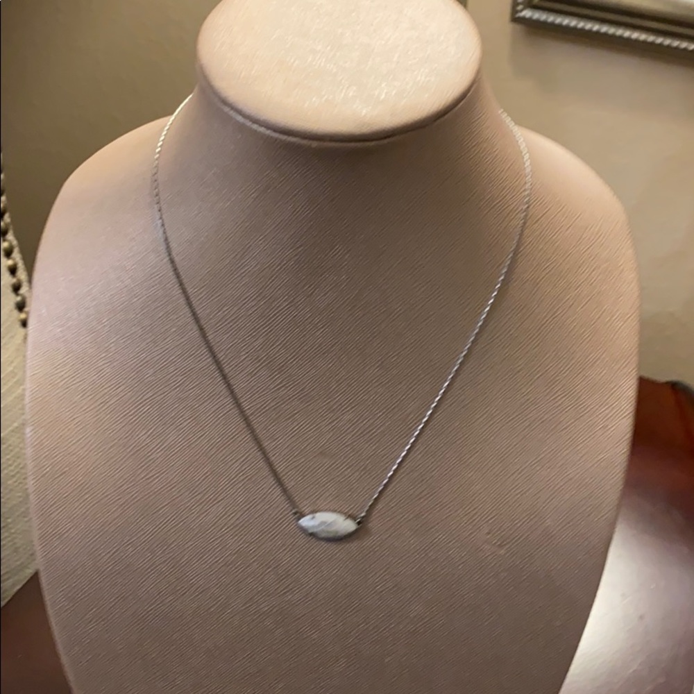 Kendra Scott adjustable Meghan necklace!